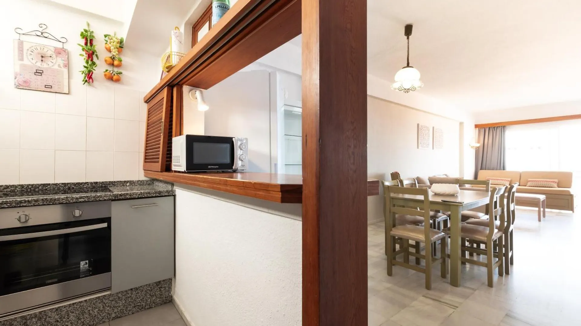 Club Atlantis Aparthotel Ocean View Costa Adeje  Appartement