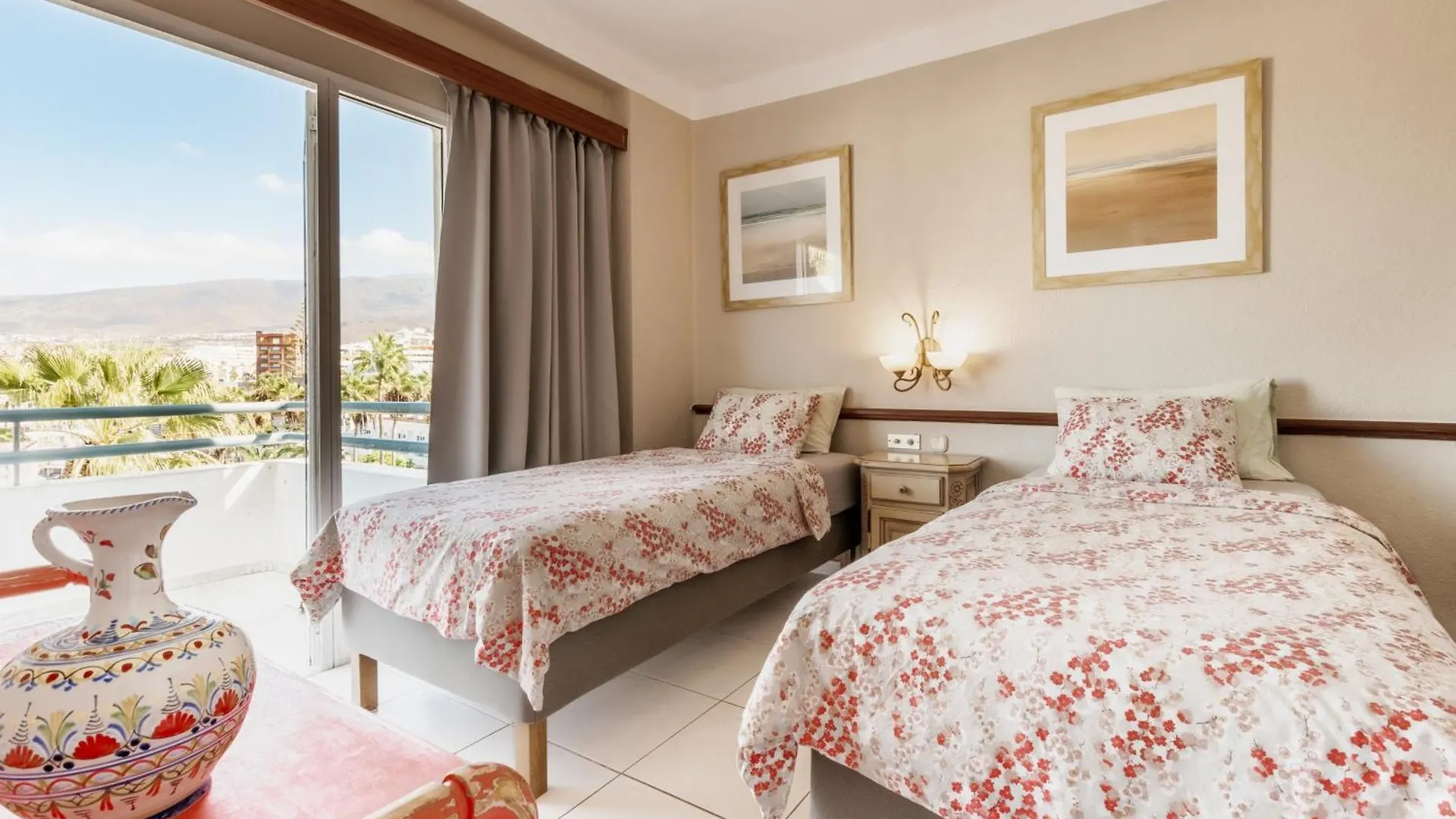 Club Atlantis Aparthotel Ocean View Costa Adeje  Appartement Costa Adeje (Tenerife)