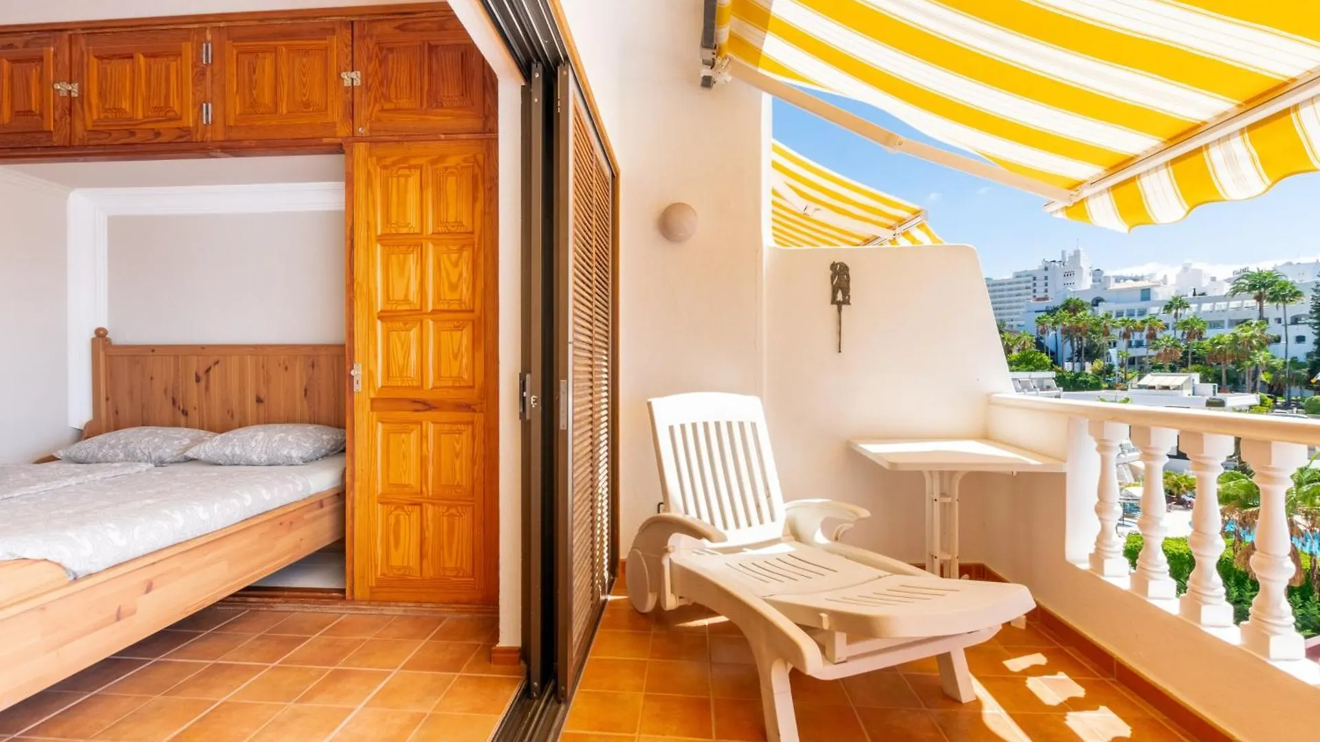 Club Atlantis Aparthotel Ocean View Costa Adeje